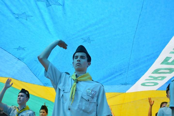 Amor à Pátria e homenagens marcam o Desfile Cívico de Morro da Fumaça — foto 2