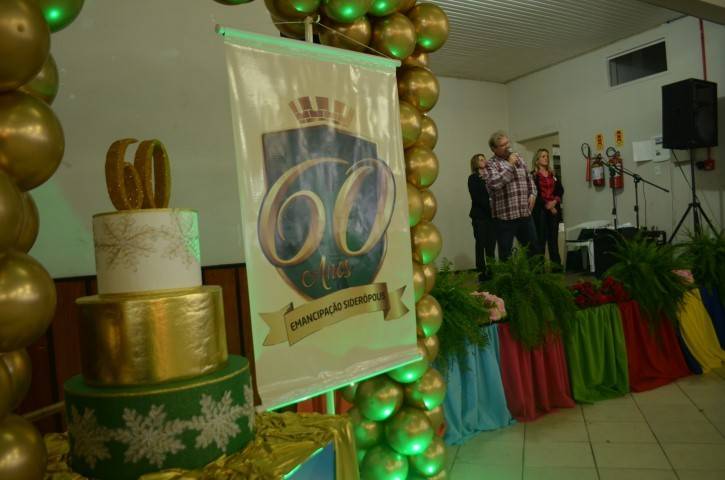 Lançado selo de 60 anos de emancipação de Siderópolis — foto 2