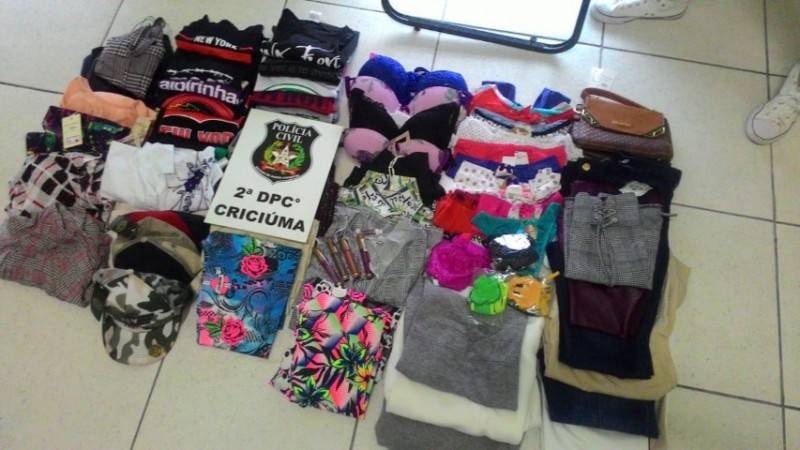 Mulher suspeita de integrar grupo criminoso é presa — foto 2