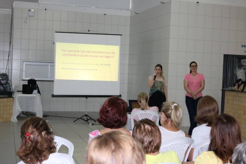 Segurança domiciliar e empréstimo consignado são assuntos no Dia do Idoso — foto 1