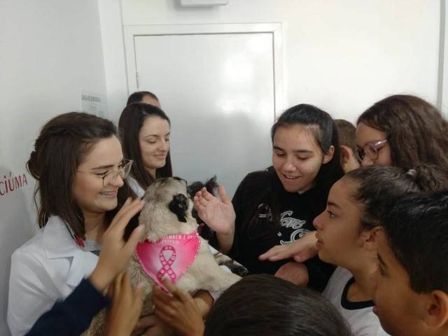 Alunos recebem informações sobre cuidados com animais de estimação — foto 4