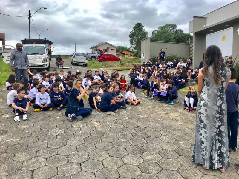 Alunos do Colégio Marista batizam e revitalizam rua sem nome — foto 4
