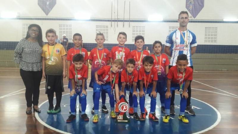 Vitória por goleada dá título da LAC a garotos içarenses — foto 1
