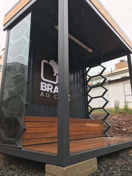 Paradas em aço com espaço para publicidade serão implantadas em Içara — foto 1
