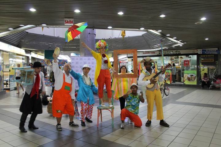 Teatro da Apae premiado no Festival Nossa Arte encanta Terminal Central — foto 1