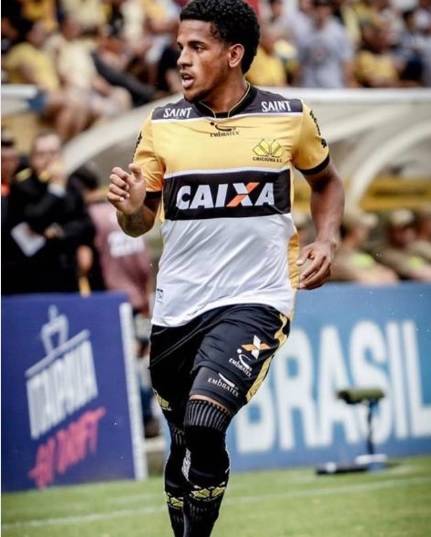 Após anúncio de Alex Maranhão, Vitor Feijão é o próximo a deixar o Criciúma — foto 1
