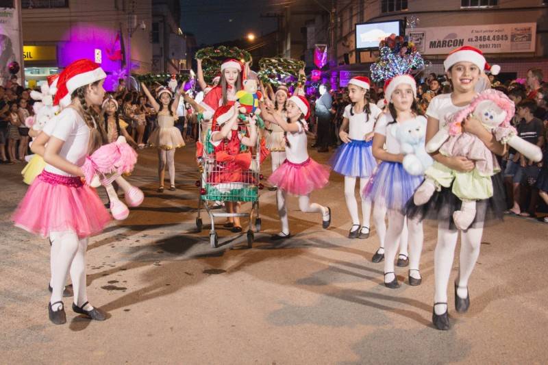 Encantos de Natal é aberto oficialmente em Lauro Müller — foto 1