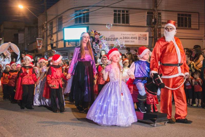 Encantos de Natal é aberto oficialmente em Lauro Müller — foto 2