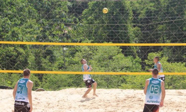 11 duplas participam de torneio de futevôlei em Criciúma — foto 2