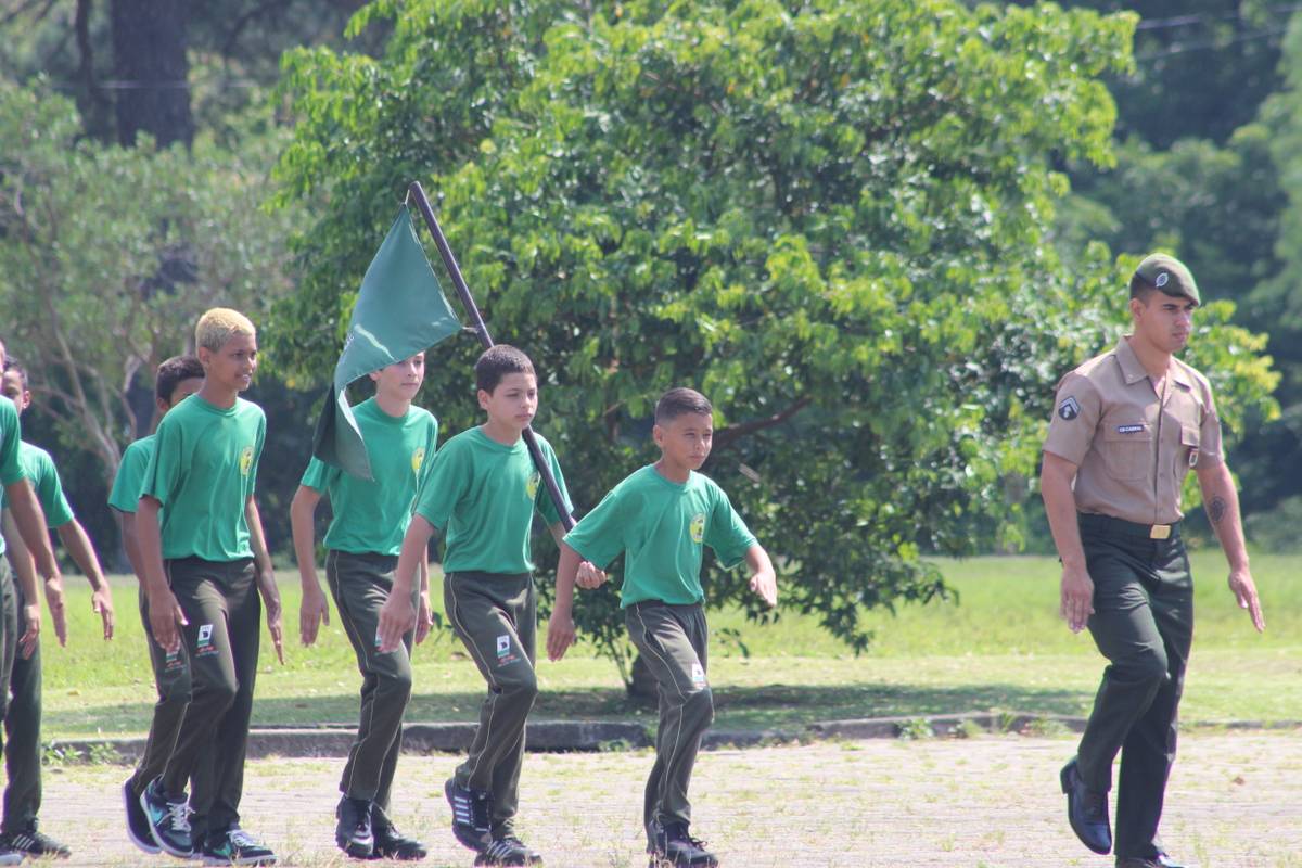 Buscando formar novos cidadãos: a formatura do Pelotão Esperança — foto 2