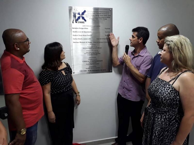 Vigilantes inauguram nova sede no bairro Santa Bárbara — foto 2