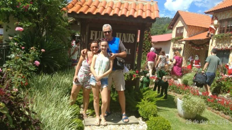 Professora da Satc recebe família italiana em intercâmbio — foto 1
