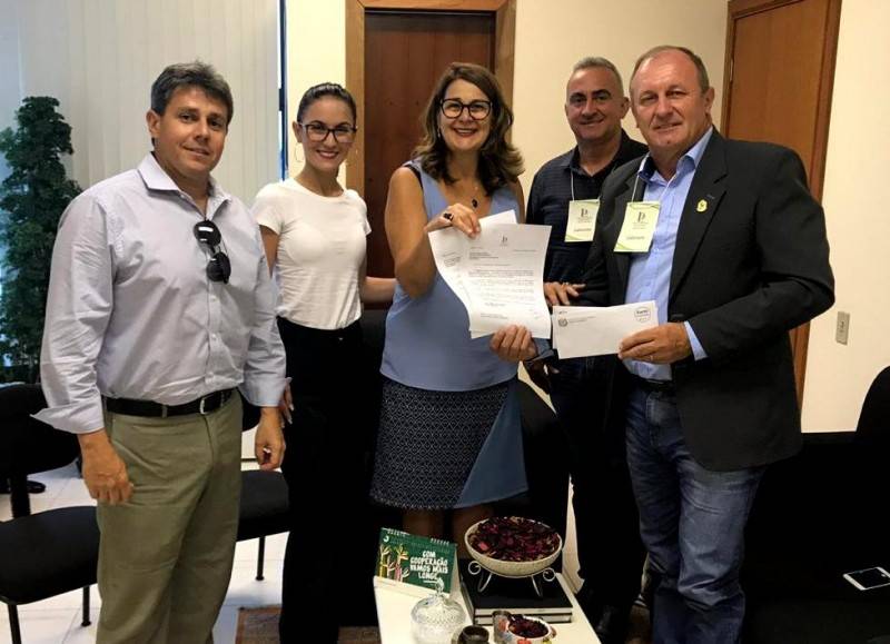 Debates sobre violência doméstica nas escolas municipais é pauta em Criciúma — foto 1