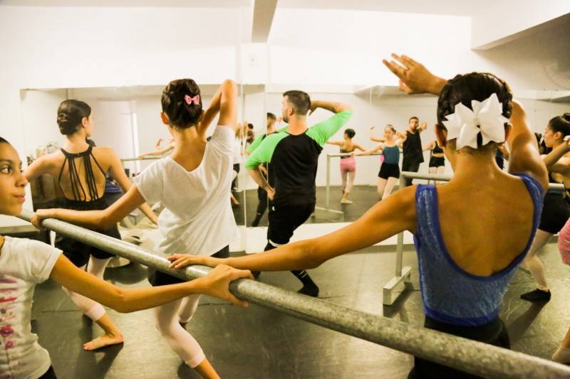 Parceria promove curso de balé e jazz para alunas da FMCE — foto 2