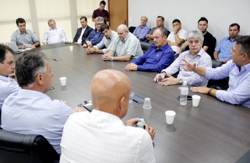 Autoridades defendem instalação de agência macrorregional Sul da Celesc em Criciúma — foto 1