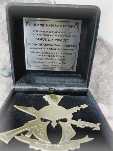 Comandante do 9ºBPM da Polícia Militar recebe homenagem durante aniversário do GPChoque — foto 1
