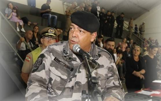 Comandante do 9ºBPM da Polícia Militar recebe homenagem durante aniversário do GPChoque — foto 6