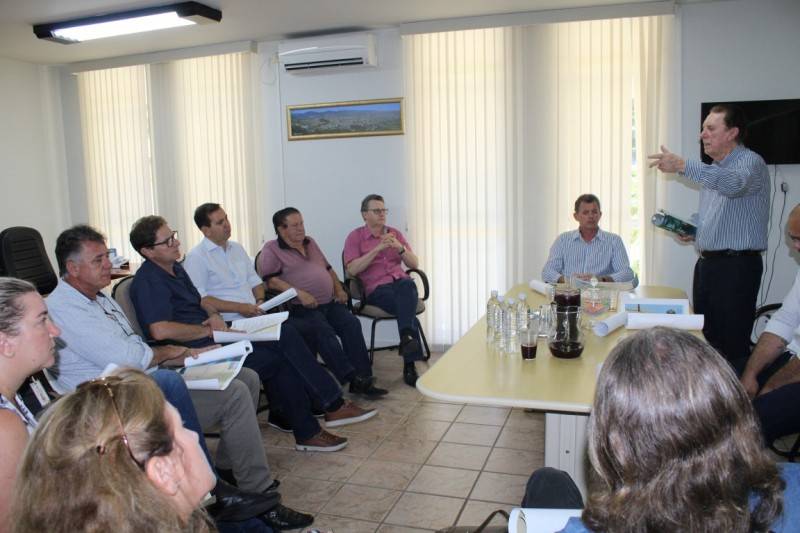 Projeto Rota dos Jesuítas é apresentado para prefeitos da região Sul em Nova Veneza — foto 1