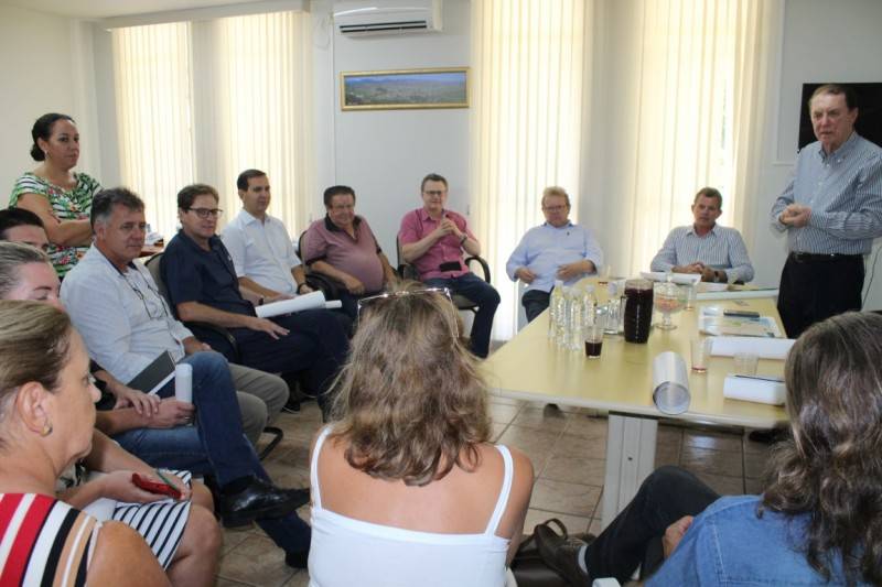 Projeto Rota dos Jesuítas é apresentado para prefeitos da região Sul em Nova Veneza — foto 2