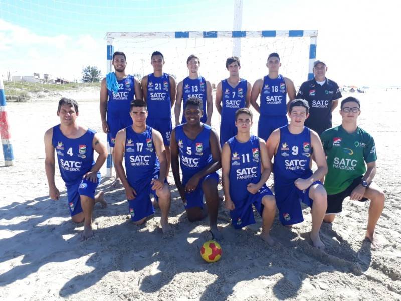 Com dobradinha no pódio, Criciúma conquista Taça BG de handebol masculino — foto 1