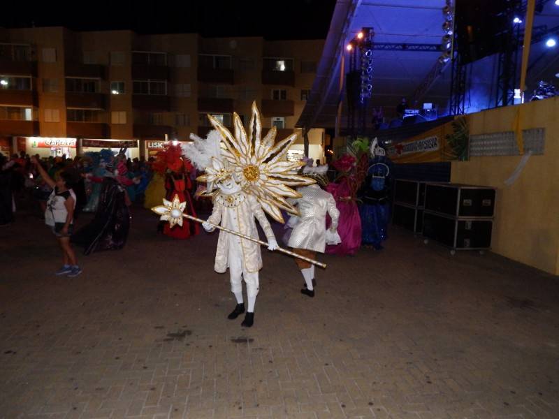Apresentação do grupo Carnevale di Venezia e show com Cood Growe abrem o Carnarroio — foto 1