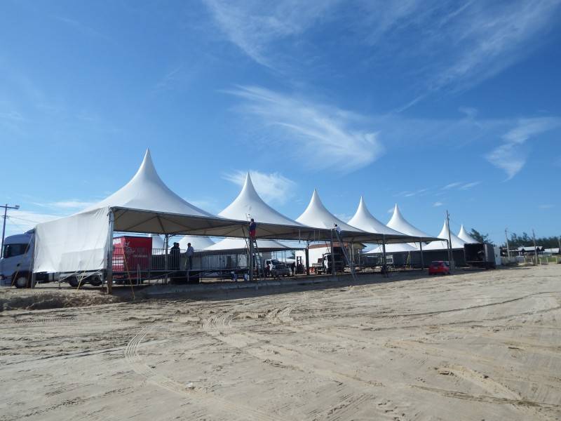 Parque da arrancada recebe estrutura do mega evento que inicia nesta quinta-feira — foto 1