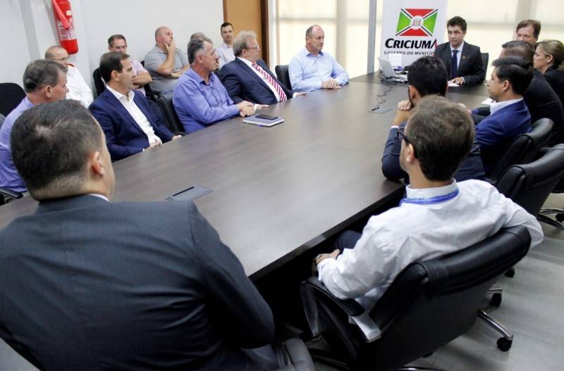 Salvaro não tem todos pedidos atendidos e apresenta contraproposta à Casan — foto 1