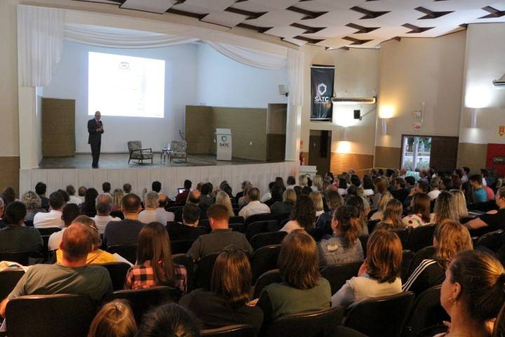 Secretário de Educação defende empreendedorismo como motivação para jovens — foto 2