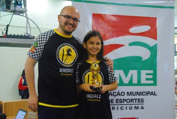 Criciumenses conquistam medalhas em estaduais de xadrez na cidade — foto 2