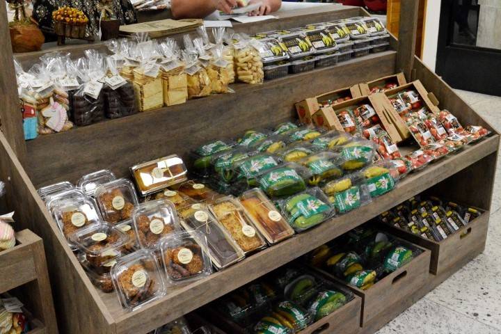 Feirinha Colonial retorna ao Shopping Della agora nas terças e quartas-feiras — foto 1