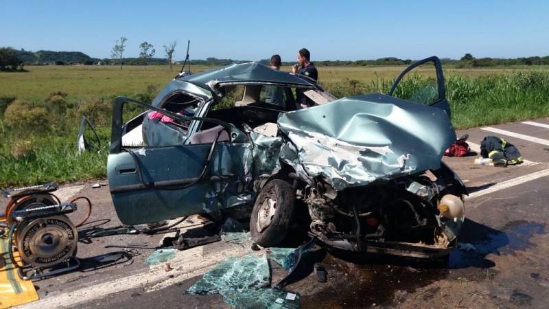 Motorista morre após colisão frontal em São João do Sul — foto 1