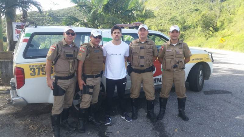 Thiago Lacerda e Miguel Coelho gravam cenas de filme na Serra do Rio do Rastro — foto 1