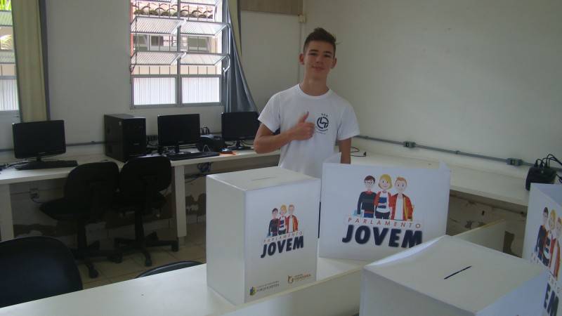 Câmara realiza eleições do Parlamento Jovem — foto 2
