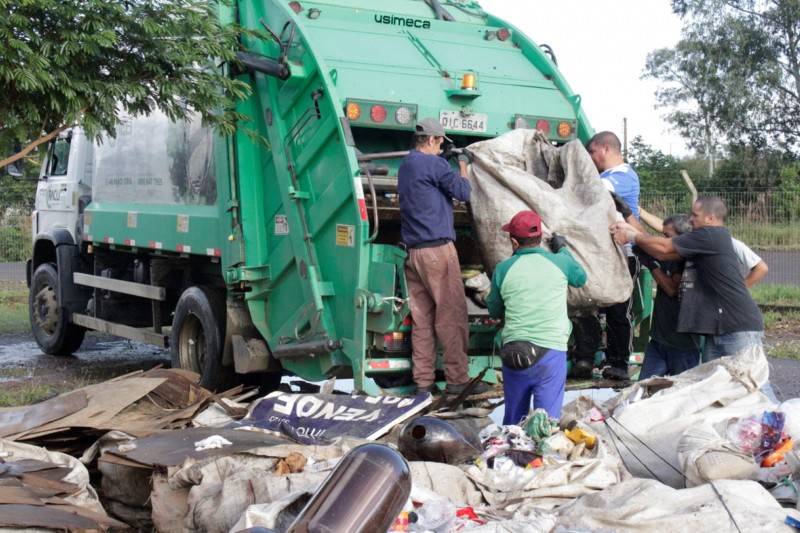 Do lixo ao lucro: Reciclagem garante o sustento de famílias — foto 5