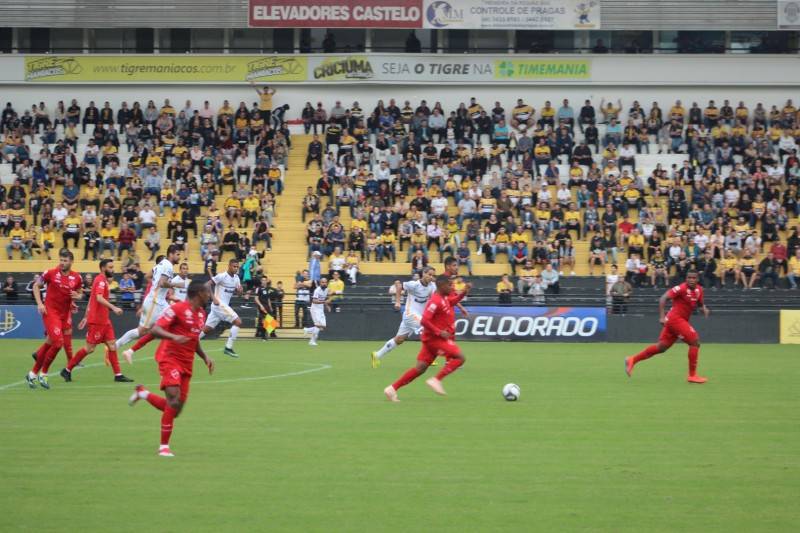 Criciúma e Vila Nova empatam no Majestoso — foto 2