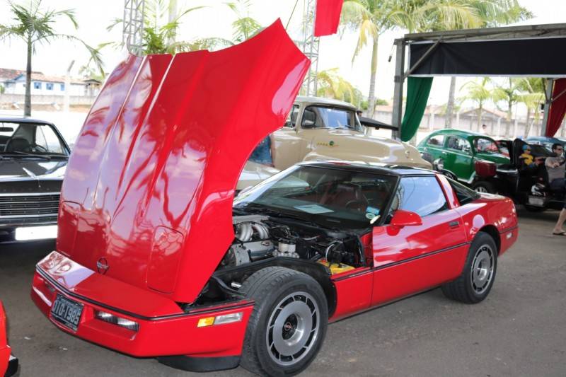 Cocal do Sul realiza 8º Encontro de Carros Antigos — foto 4