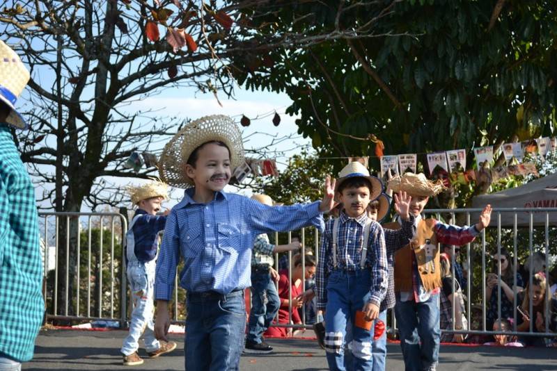 Famílias se reúnem para mais uma edição da Festa Julina do Sesi Escola — foto 1