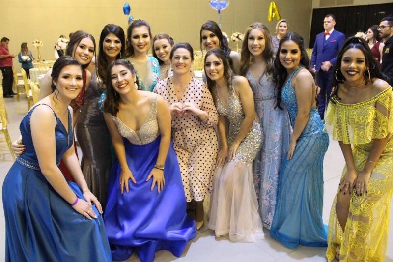 Momentos marcantes da trajetória escolar são lembrados em formatura da Satc — foto 2