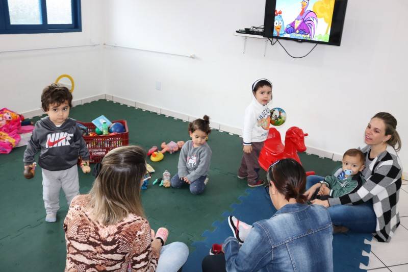 Plantão de férias atende 40 crianças em Cocal do Sul — foto 1