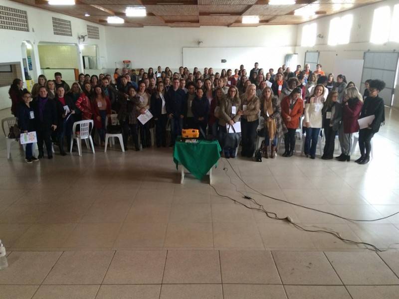 Escolas se organizam para própria formação de forma independente — foto 2