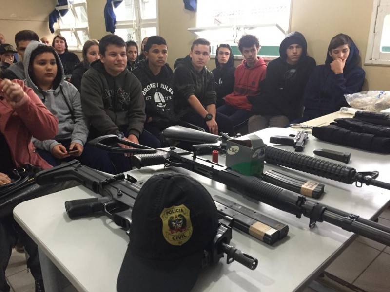 Escola do Guatá recebe comboio educativo da Polícia Civil — foto 6