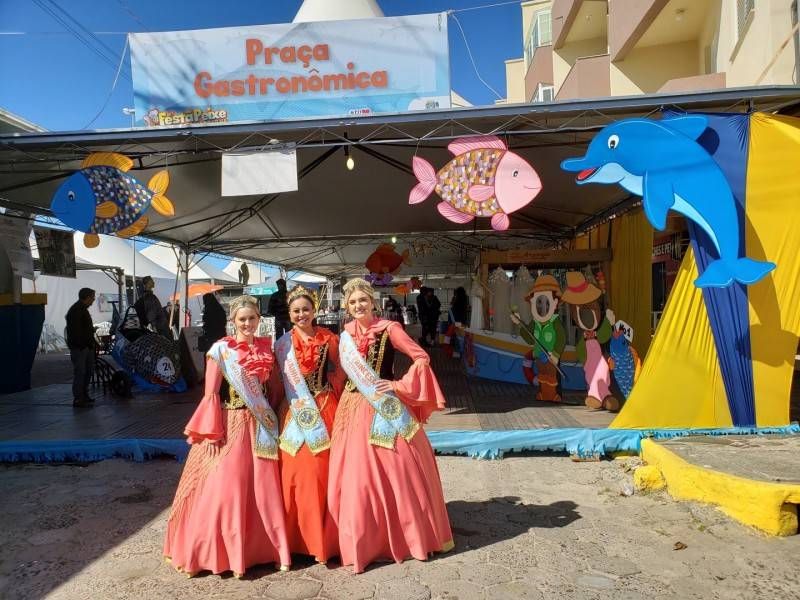 Festa do Peixe aquece a economia na baixa temporada — foto 2