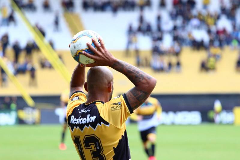 Foguinho marca, Criciúma vence pela Série B e deixa zona de rebaixamento — foto 1