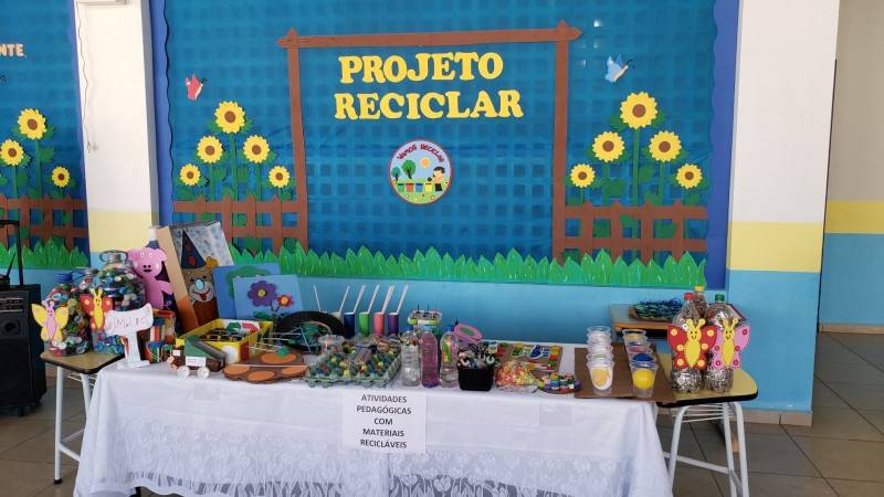 CEI Carmem Matos Borges arrecada 80kg de lacres e tampinhas de garrafas — foto 1