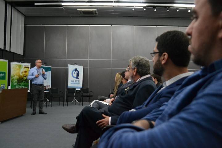 Mais de 180 participantes na 14ª Jornada Médica Sul Catarinense — foto 2