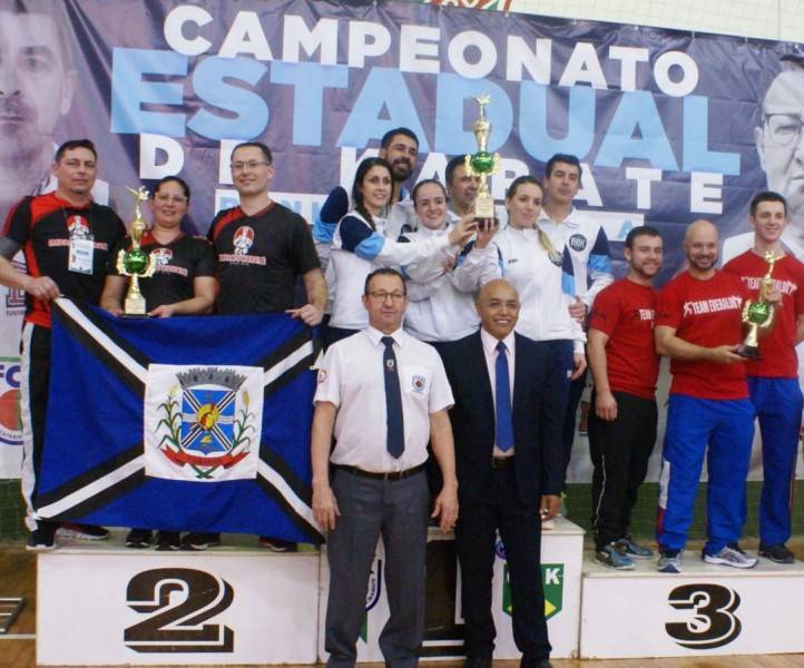 Içara garante 3º lugar geral na 2ª Etapa do Catarinense de Karate — foto 1