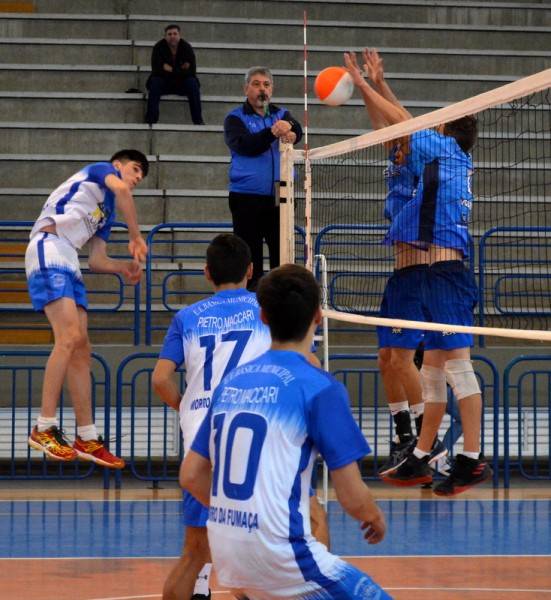 Vôlei de Morro da Fumaça garante vaga na fase estadual da Olesc — foto 1