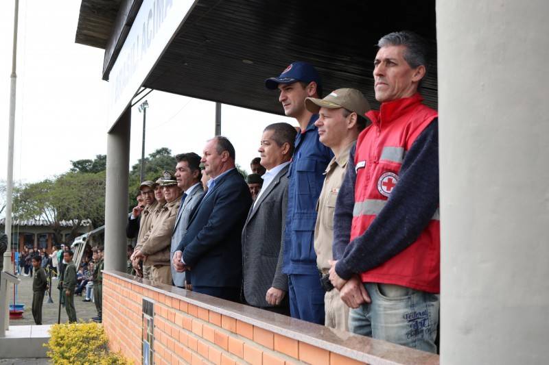 28º GAC realiza formatura em homenagem ao Dia do Soldado — foto 1