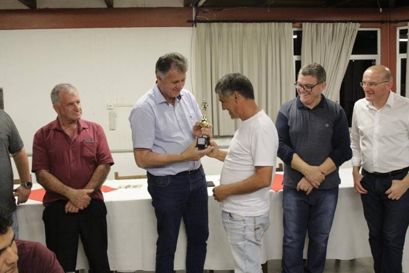Premiação é entregue aos melhores em campo da Taça Dilson Kammer — foto 1
