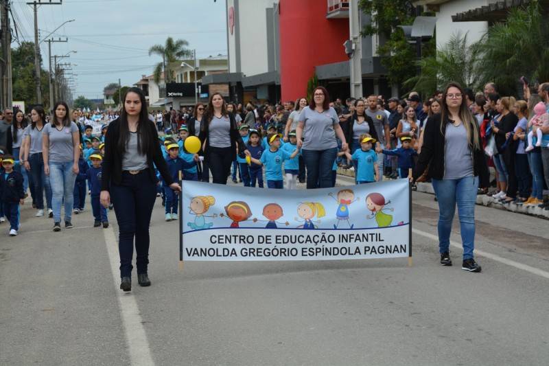 Amor à Pátria e conscientização no Desfile Cívico de Morro da Fumaça — foto 1